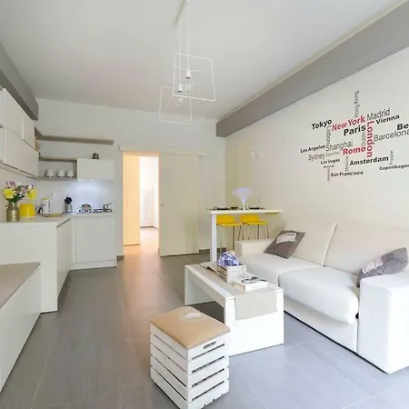 Exclusive Modern Flat Pace